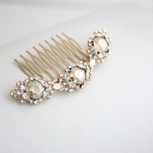 Wedding comb excellent condition